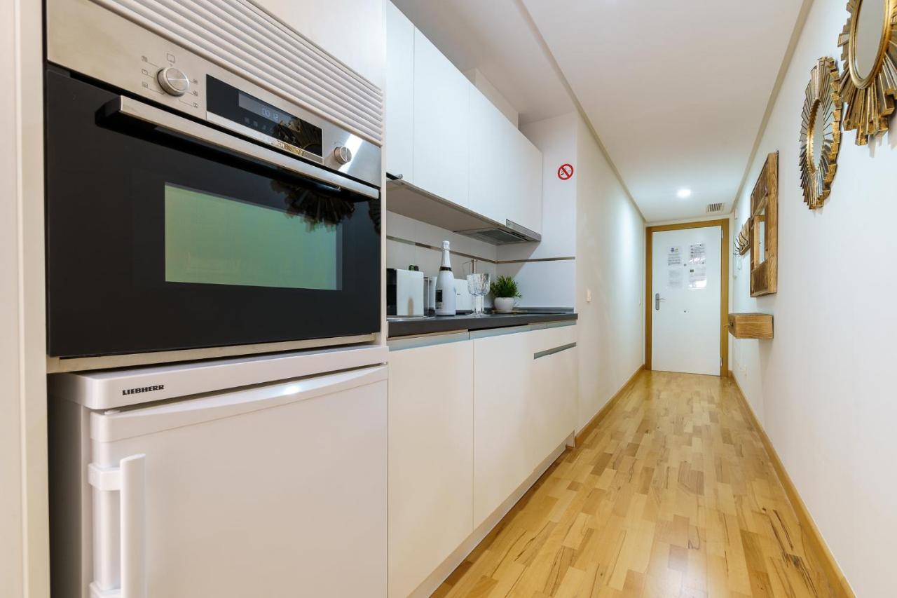 Malagasuite Cozy Center Apartment & Parking ภายนอก รูปภาพ